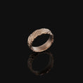 Bild in Galerie-Betrachter laden, Wood Bark Pattern Band Rose Gold Finish
