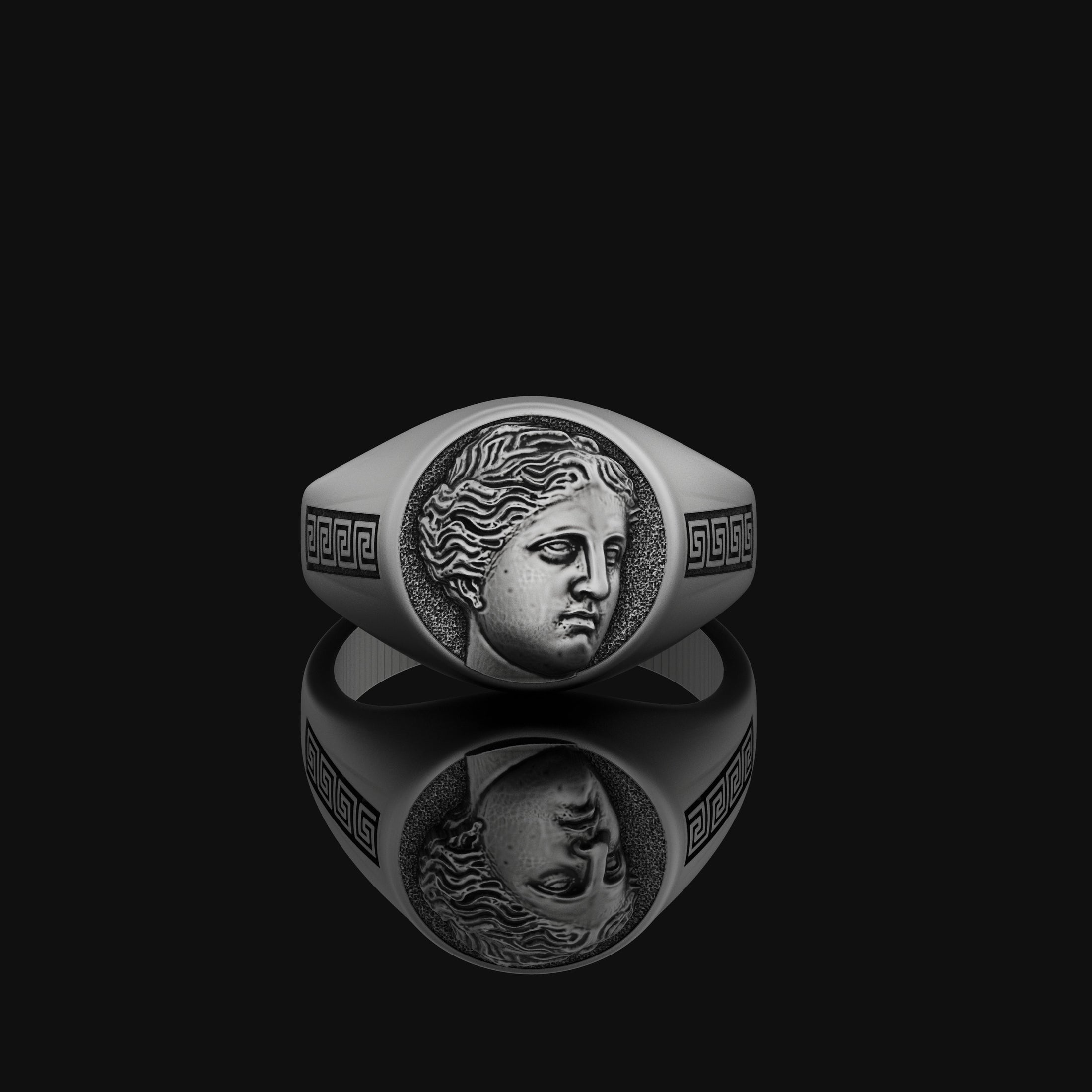 Silver Venus Ring - Roman Goddess of Love Jewelry, Astrological Feminine Symbol, Elegant Beauty Ring